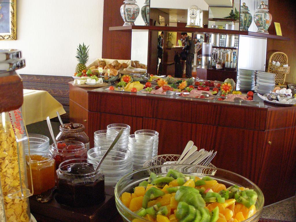 פרנקפורט Hotel Astoria מראה חיצוני תמונה