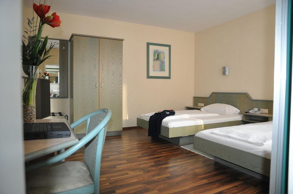 פרנקפורט Hotel Astoria מראה חיצוני תמונה