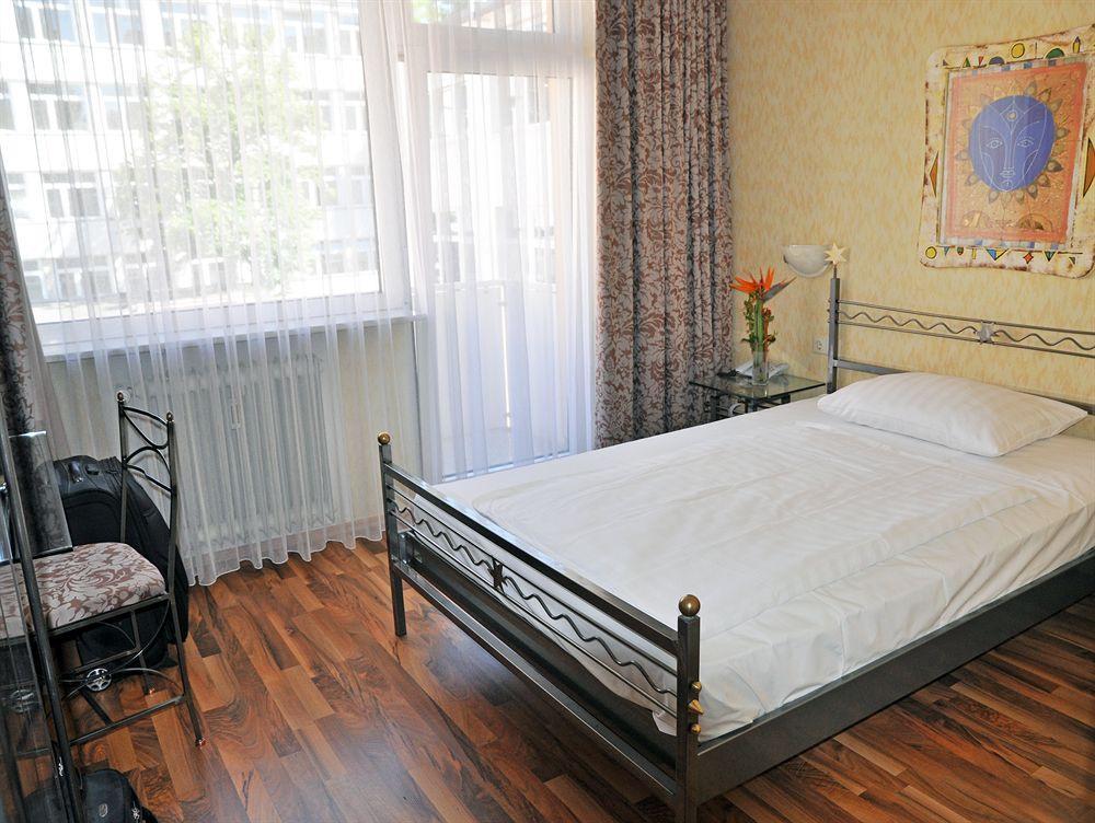 פרנקפורט Hotel Astoria מראה חיצוני תמונה