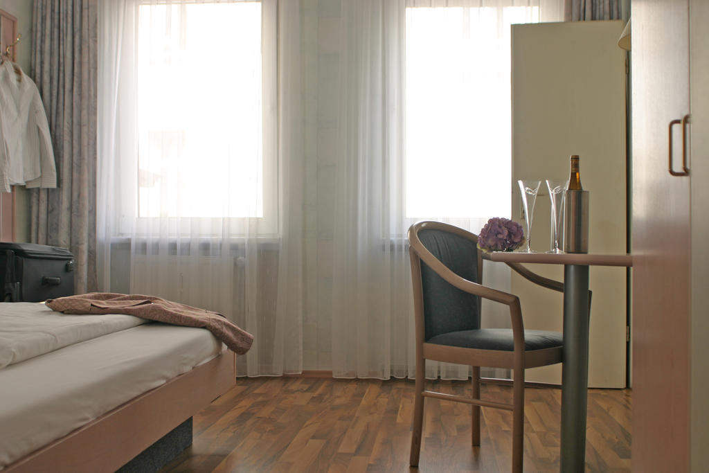 פרנקפורט Hotel Astoria חדר תמונה