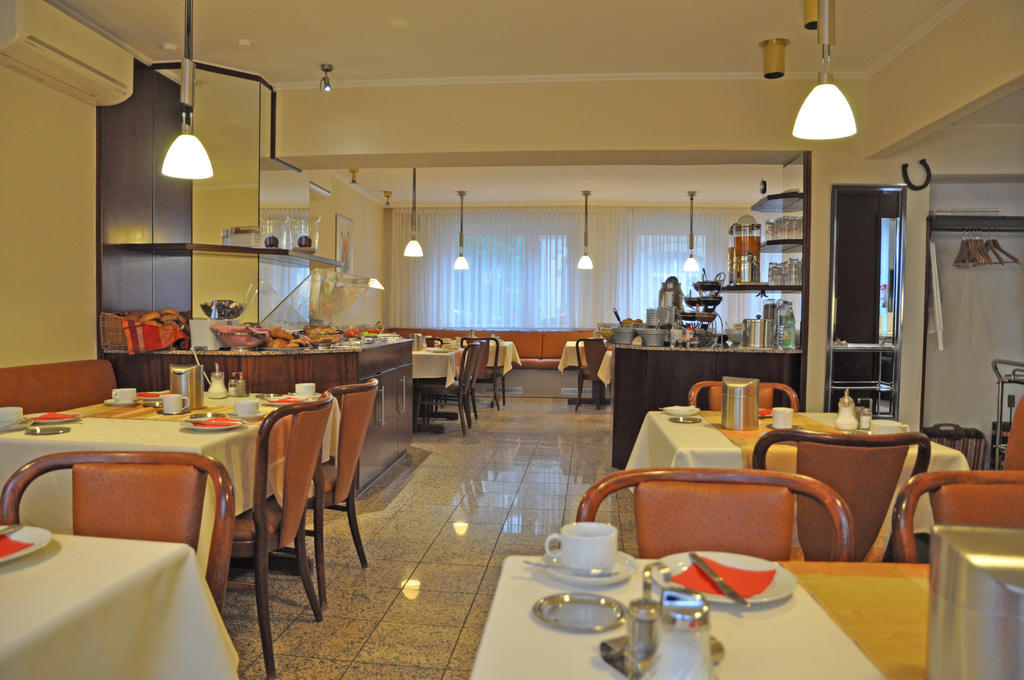 פרנקפורט Hotel Astoria מראה חיצוני תמונה